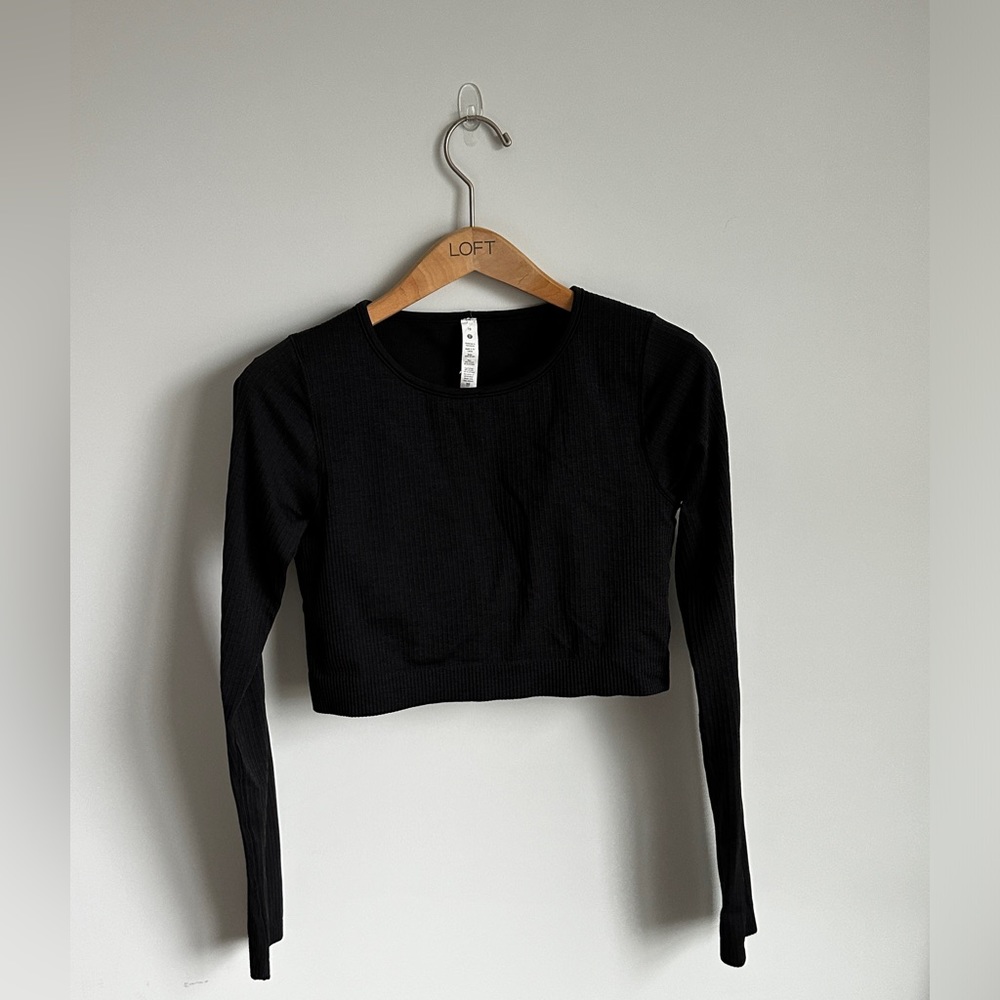 Lululemon cropped long sleeve - Picture 2 of 7